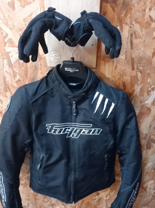 Porte casque moto girl